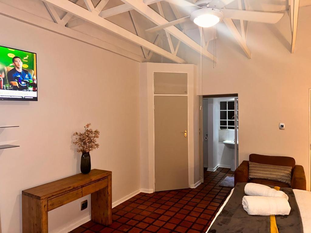 Woods Guest House Middelburg  Exterior photo