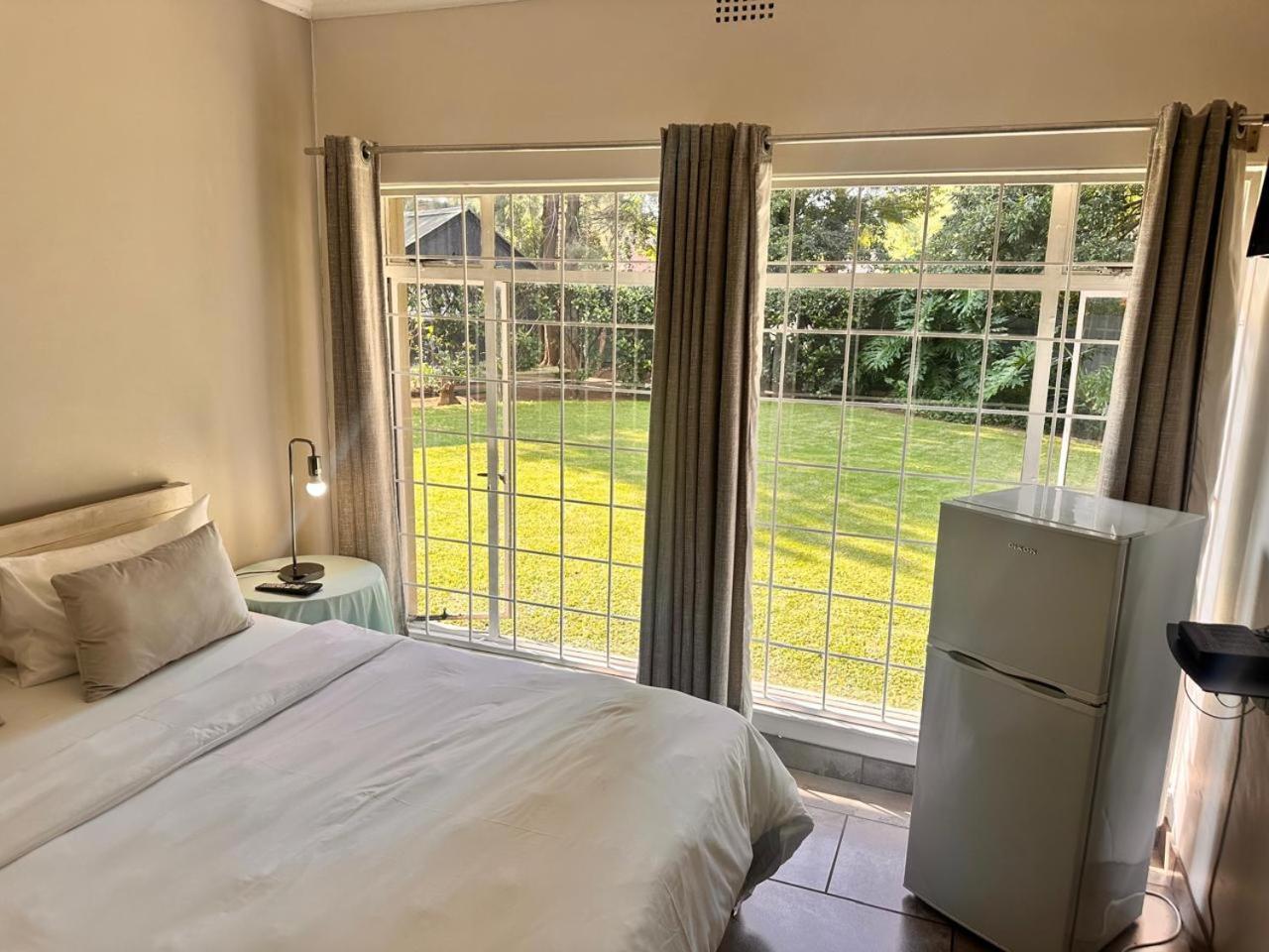 Woods Guest House Middelburg  Exterior photo